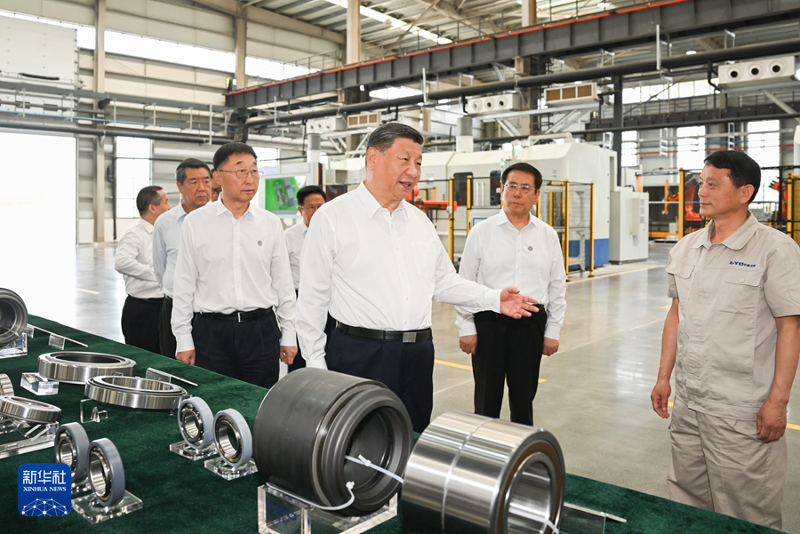 习近平：坚定信心推动高质量发展高效能治理 奋力谱写中原大地推